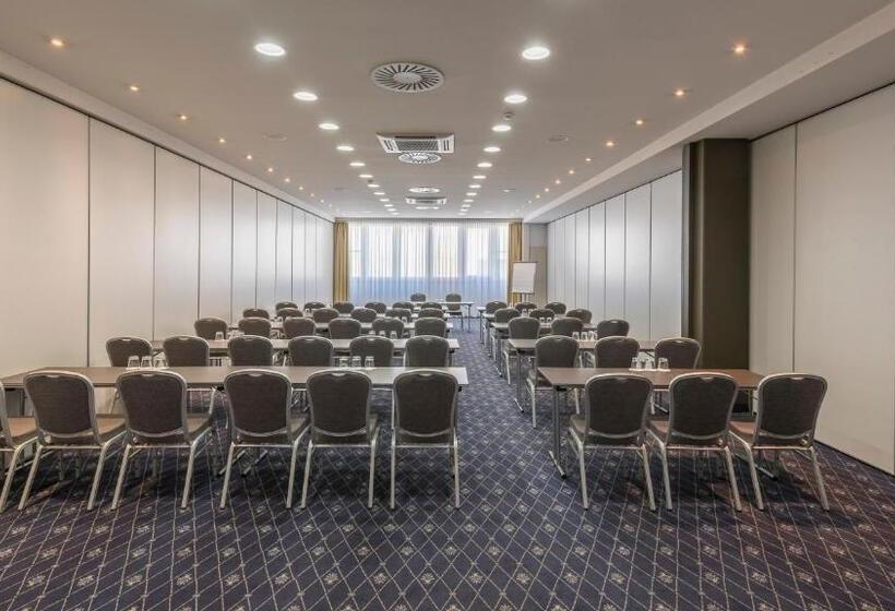 호텔 Holiday Inn Munich Unterhaching, An Ihg