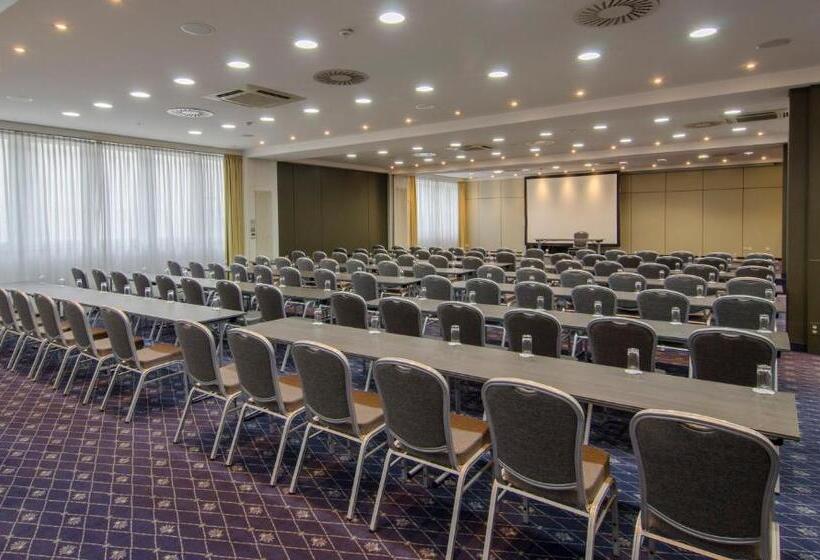 호텔 Holiday Inn Munich Unterhaching, An Ihg