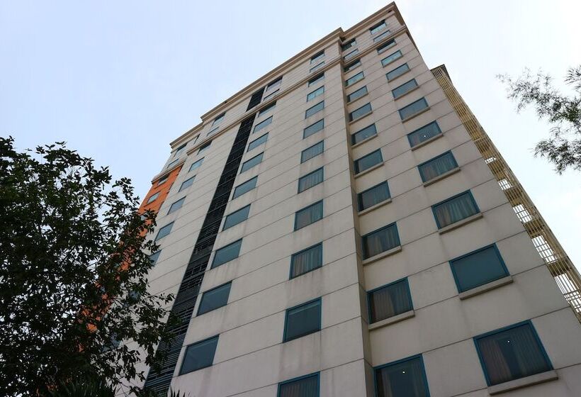 Отель Arcadia Mangga Dua By Horison