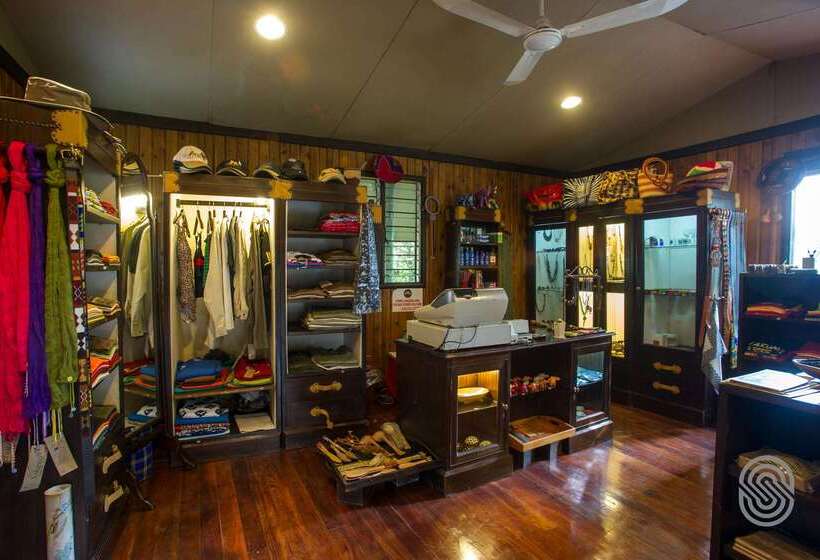 בית מלון כפרי Kirawira Serena Camp