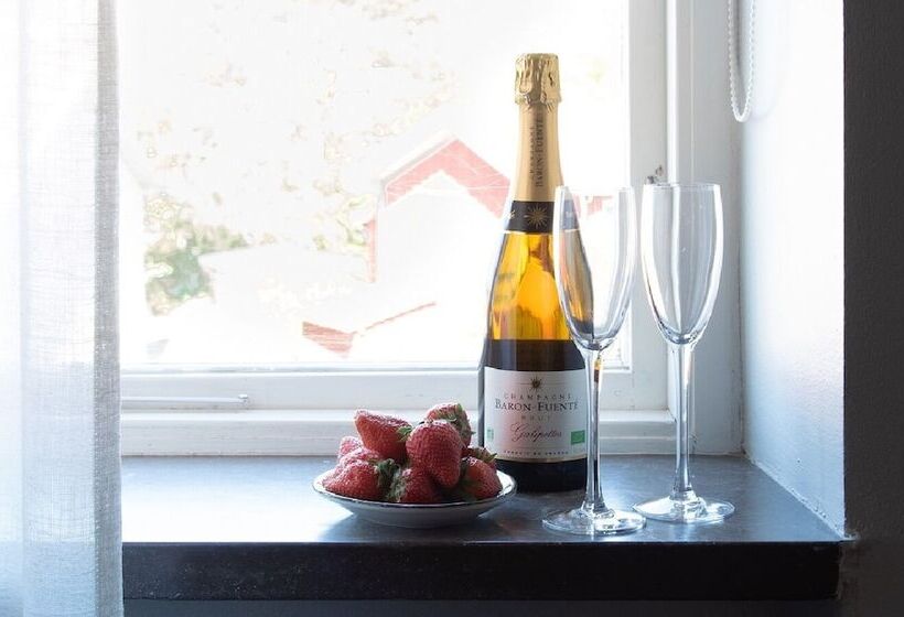 ホテル L Kristina