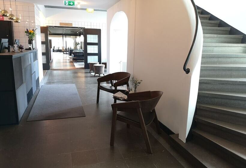 ホテル L Kristina