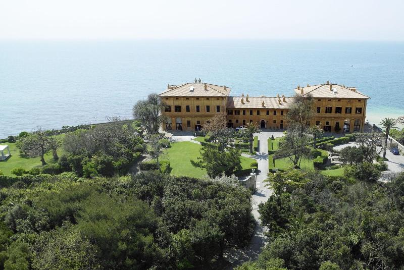 La Posta Vecchia Hotel