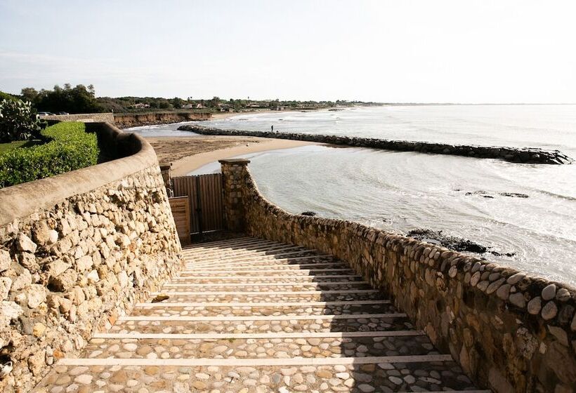 La Posta Vecchia Hotel