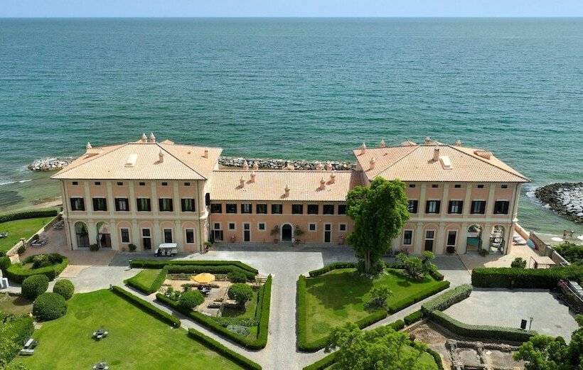 La Posta Vecchia Hotel