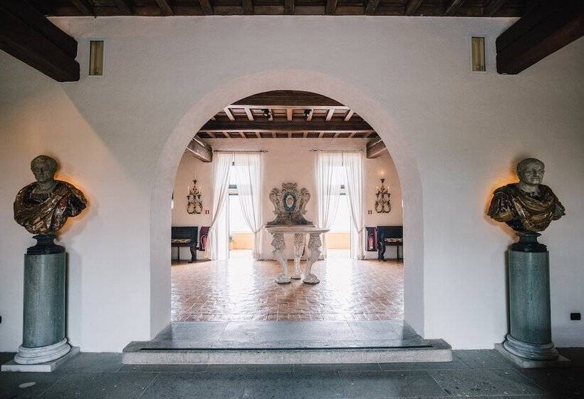 La Posta Vecchia Hotel