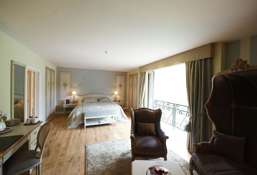 בית מלון כפרי Lafarques