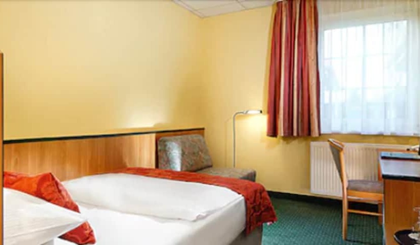 فندق Landhaus Dierkow