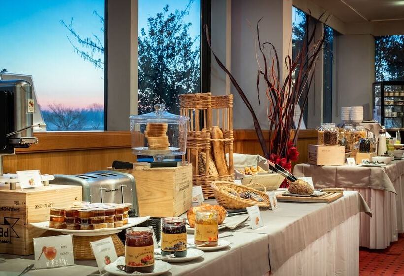 فندق Domaine Du Gouverneur, Hôtel, Restaurant & Golf