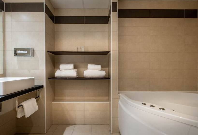 فندق Domaine Du Gouverneur, Hôtel, Restaurant & Golf