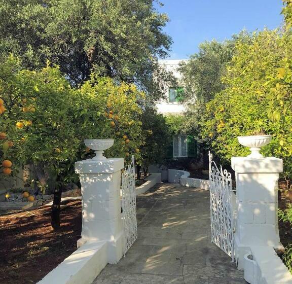 Отель Masseria Il Melograno