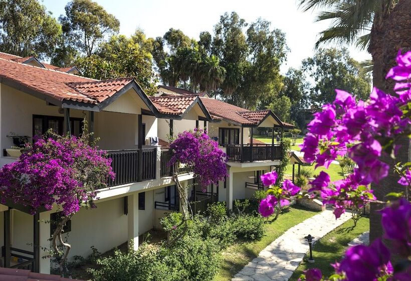 בית מלון כפרי Melas Holiday Village