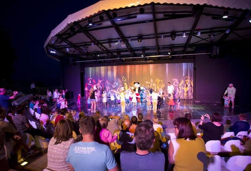 בית מלון כפרי Melas Holiday Village