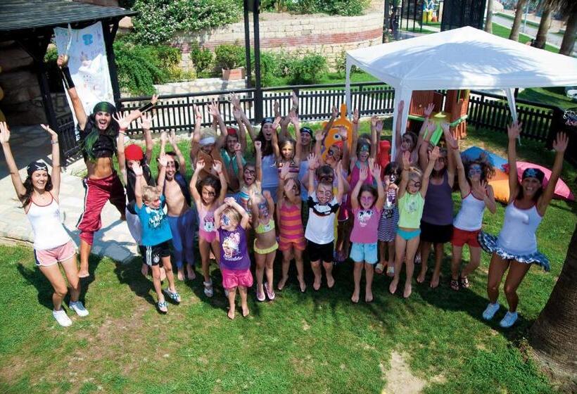 בית מלון כפרי Melas Holiday Village