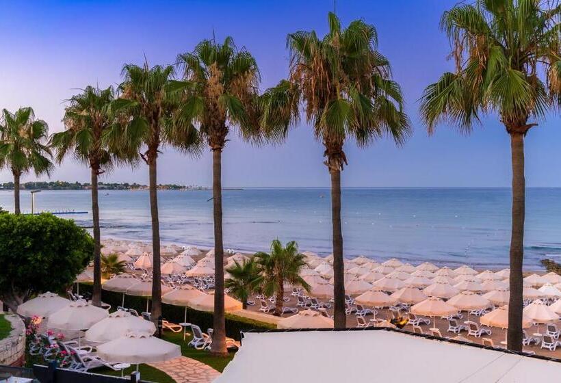 בית מלון כפרי Melas Holiday Village