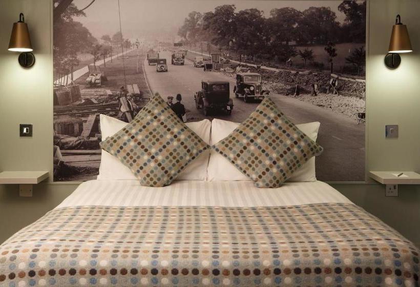 בית מלון כפרי Mercure London Watford