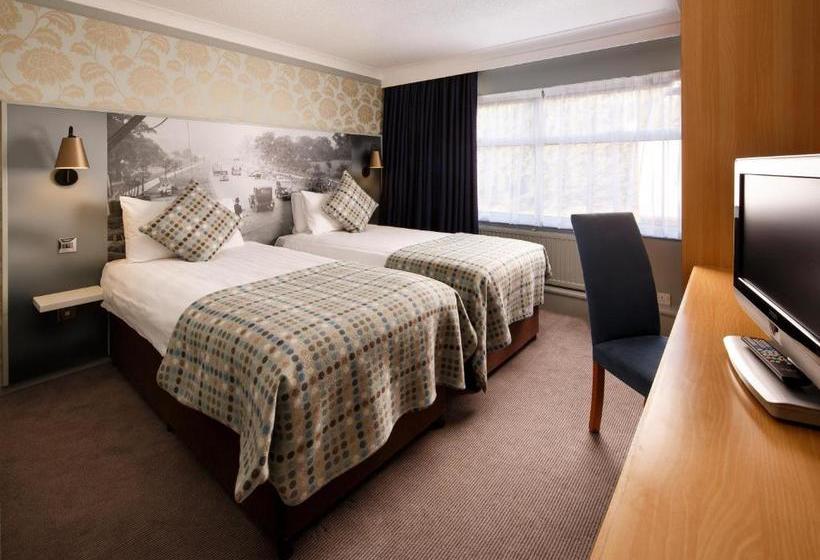 בית מלון כפרי Mercure London Watford