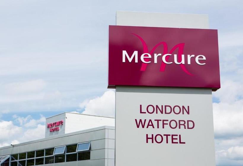 בית מלון כפרי Mercure London Watford