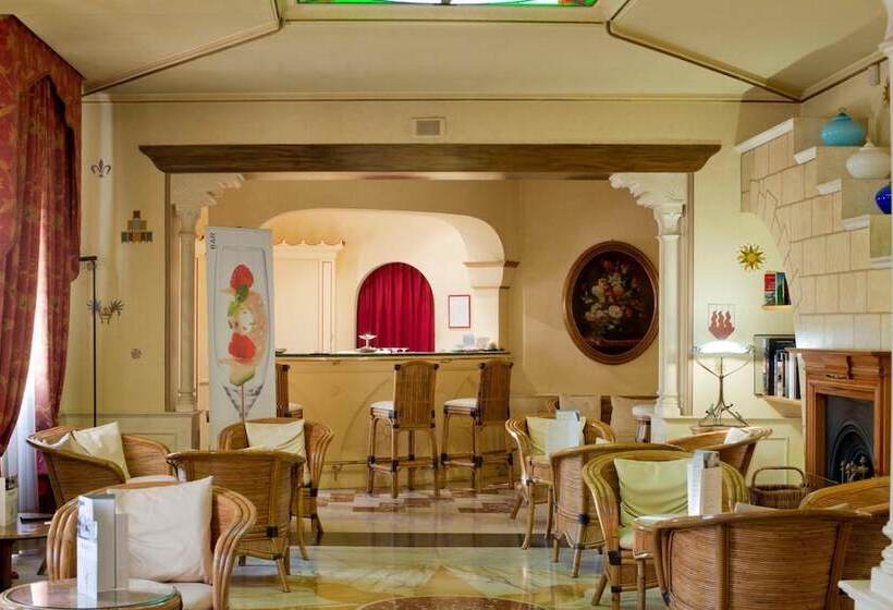 هتل Milano Regency