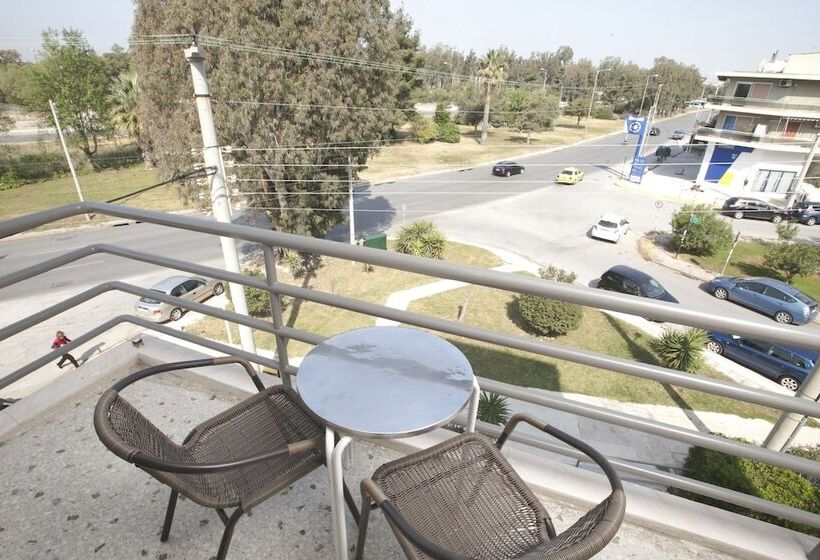 בית מלון כפרי Minavra