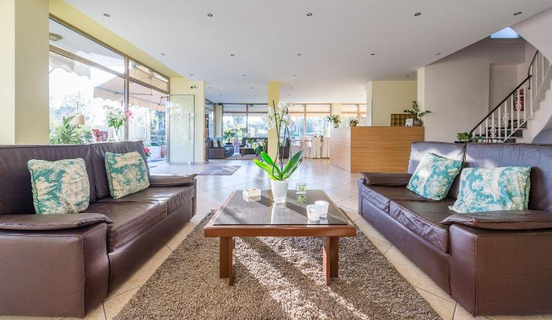 בית מלון כפרי Minavra