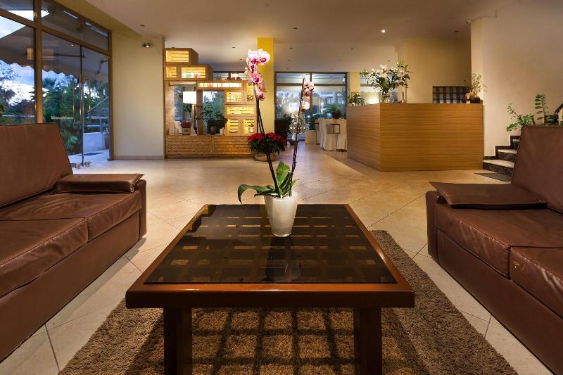 בית מלון כפרי Minavra