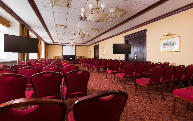 Отель Moscow Marriott Tverskaya