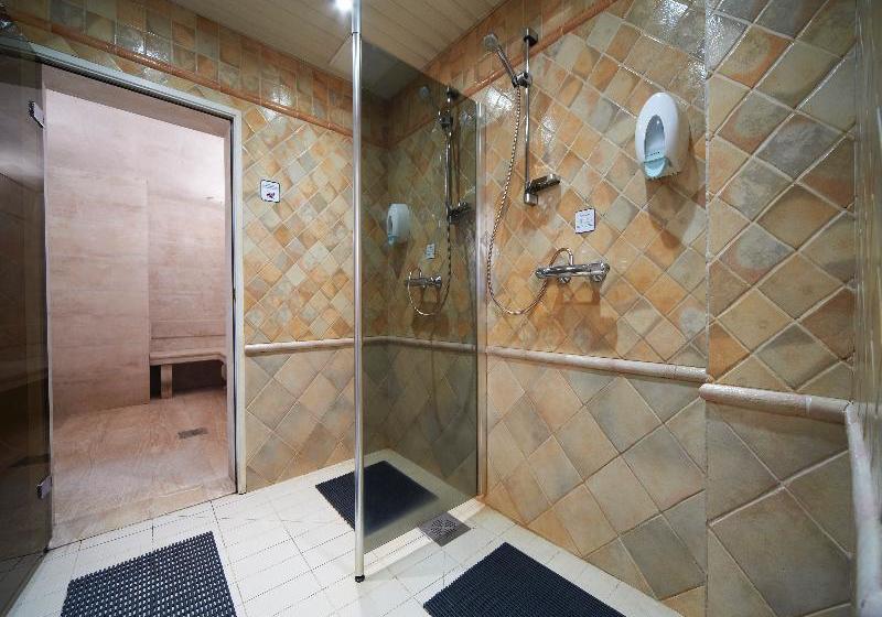 Отель Neptun Business