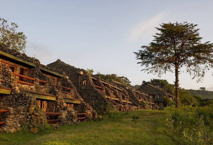 هتل Ngorongoro Serena Safari Lodge