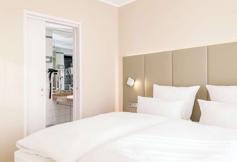 בית מלון כפרי NH Dortmund