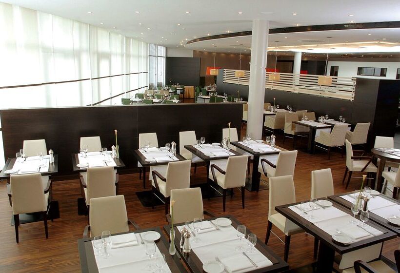 בית מלון כפרי NH Frankfurt Airport West