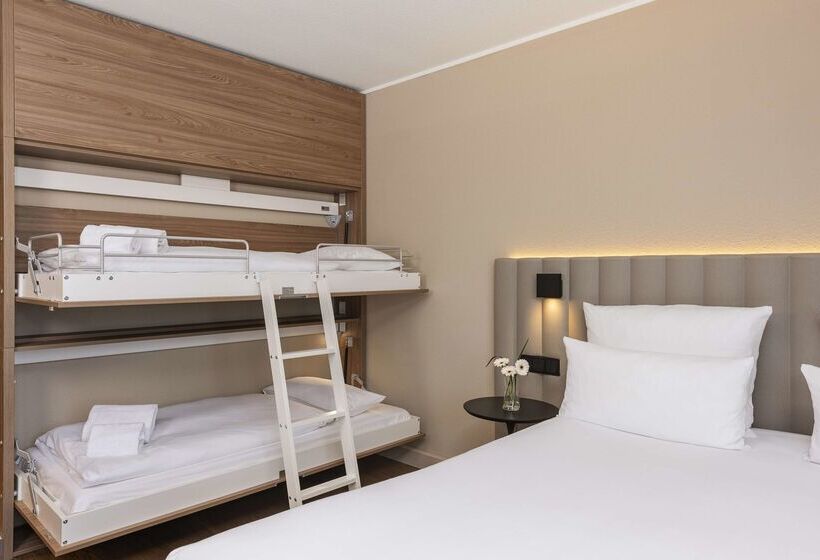 בית מלון כפרי NH München Airport