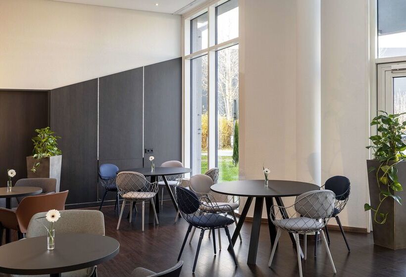 בית מלון כפרי NH München Airport