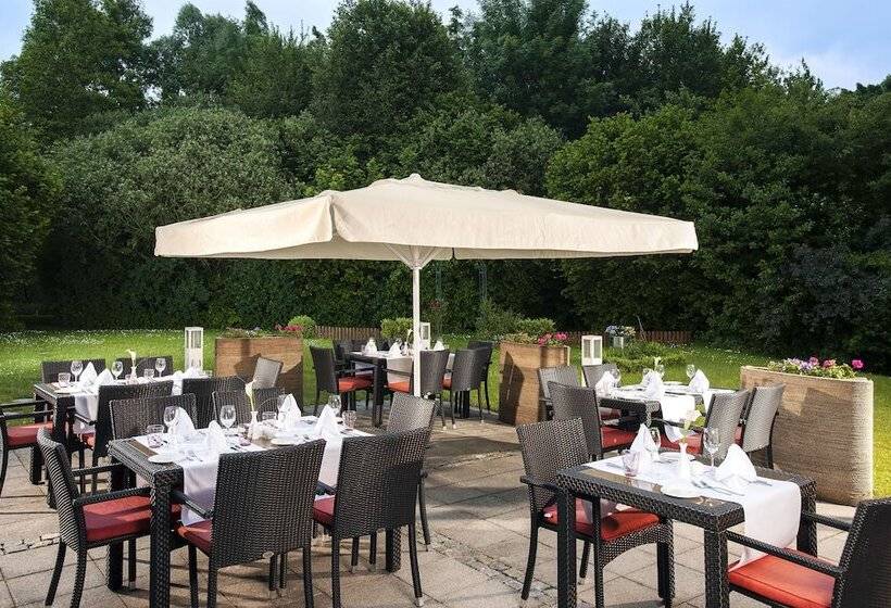 בית מלון כפרי NH München Airport