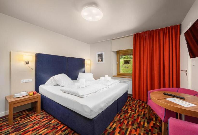 هتل Premier  Adults Only