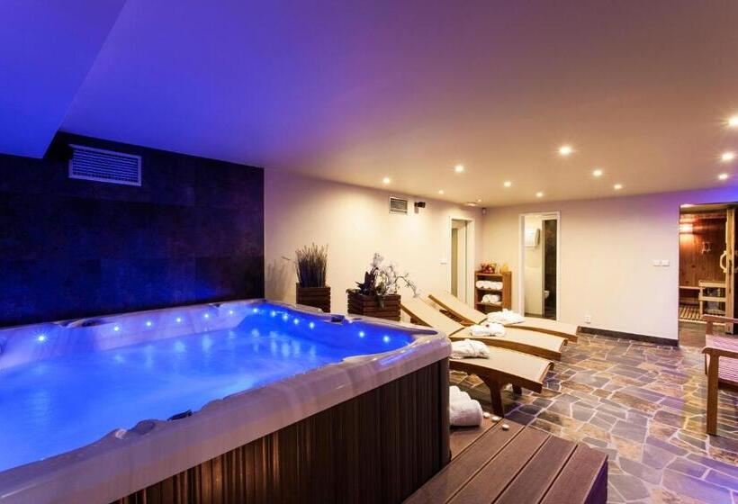 هتل Premier  Adults Only