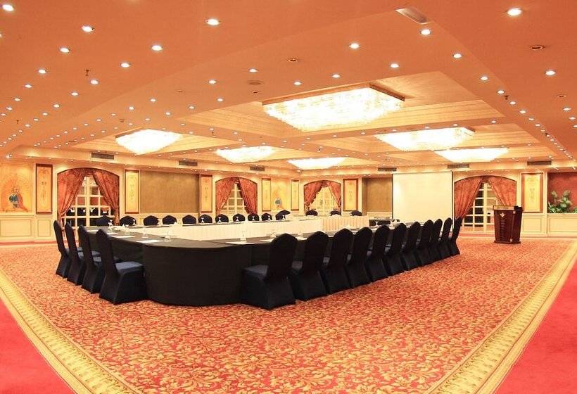 Pyramisa Suites Hotel Cairo