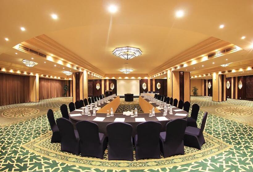 Pyramisa Suites Hotel Cairo