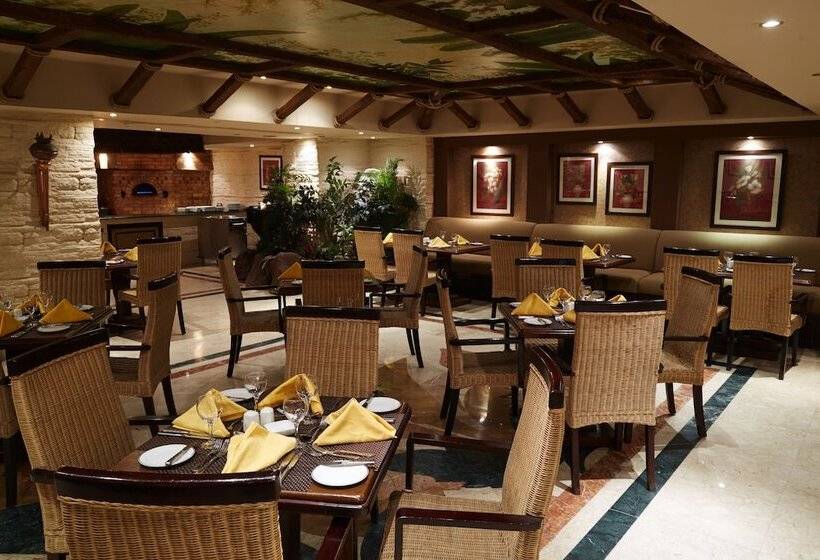 Pyramisa Suites Hotel Cairo