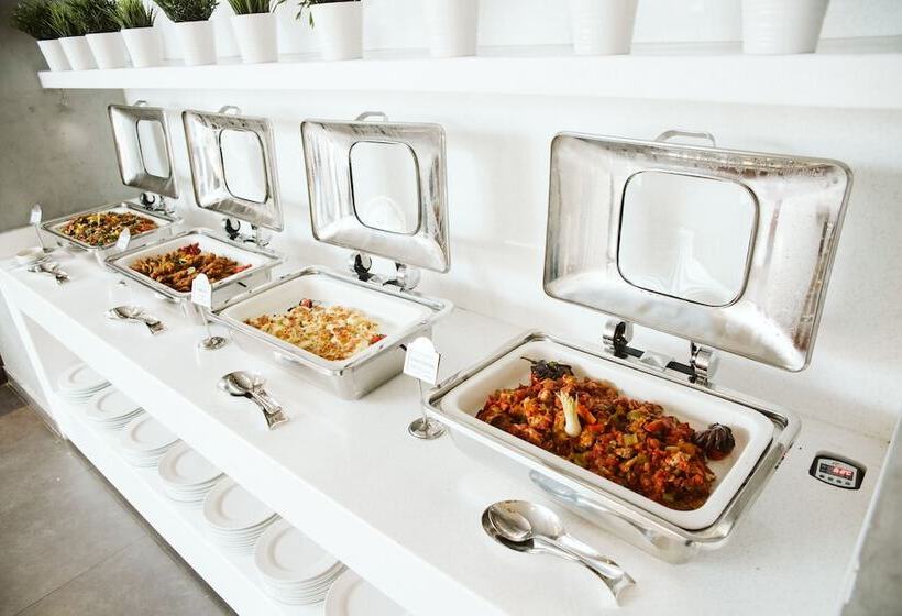 Pyramisa Suites Hotel Cairo