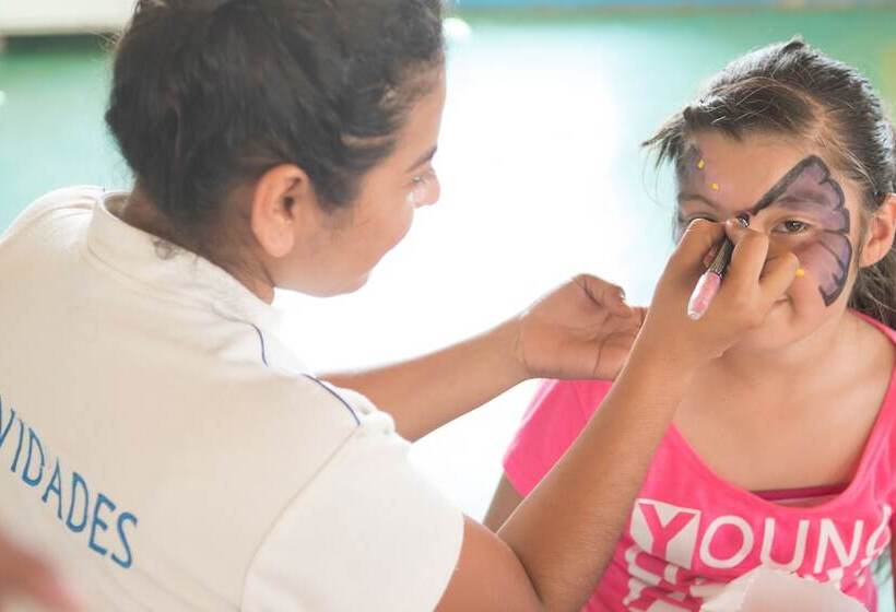 בית מלון כפרי Qualton Club Ixtapa All Inclusive