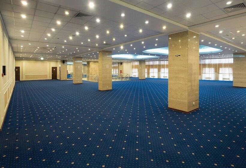 Radisson Slavyanskaya Hotel And Business Centre, Moscow