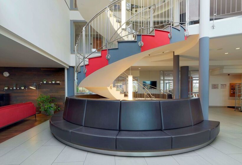 호텔 Ramada By Wyndham Dresden