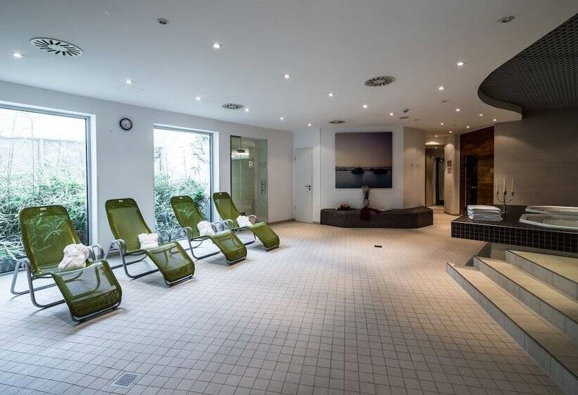 호텔 Ramada By Wyndham Dresden