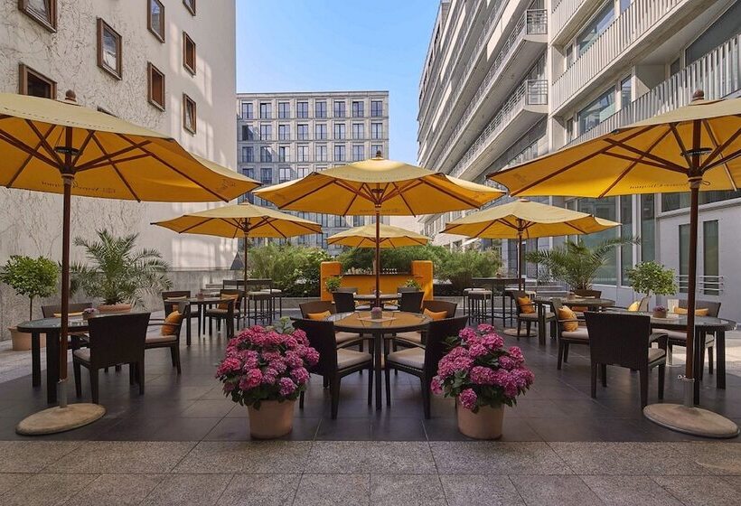 هتل Regent Berlin, An Ihg