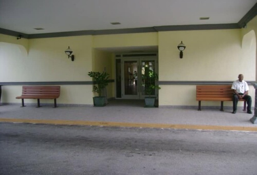 فندق Royal Islander