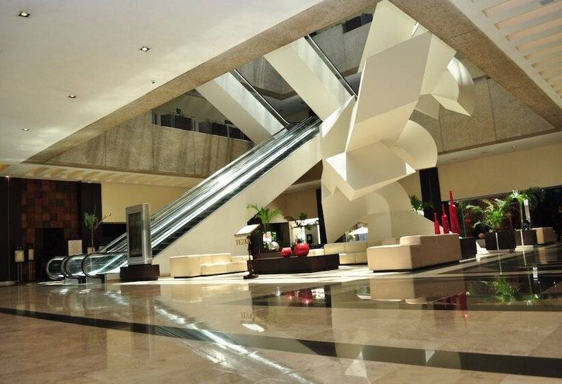 هتل Royal Pedregal