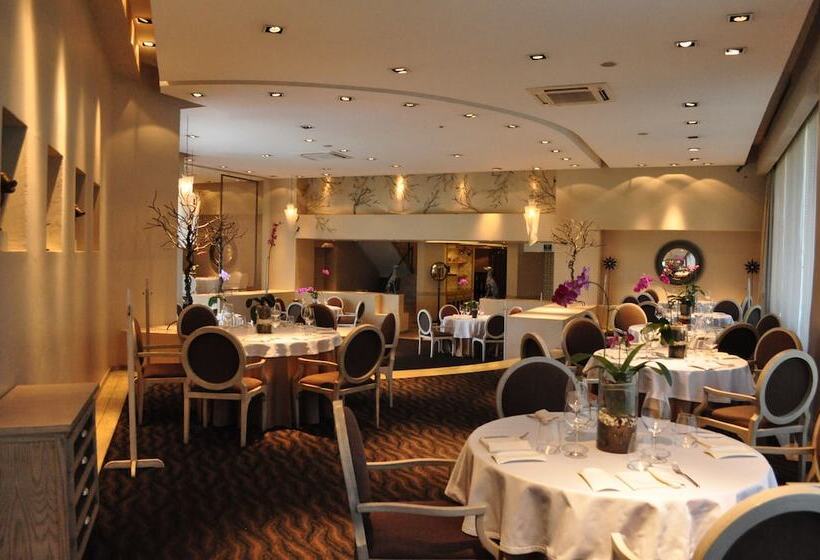 هتل Royal Pedregal