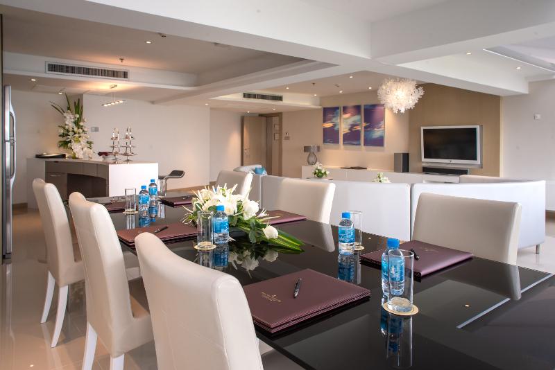 Отель Royal Wing Suites & Spa Pattaya