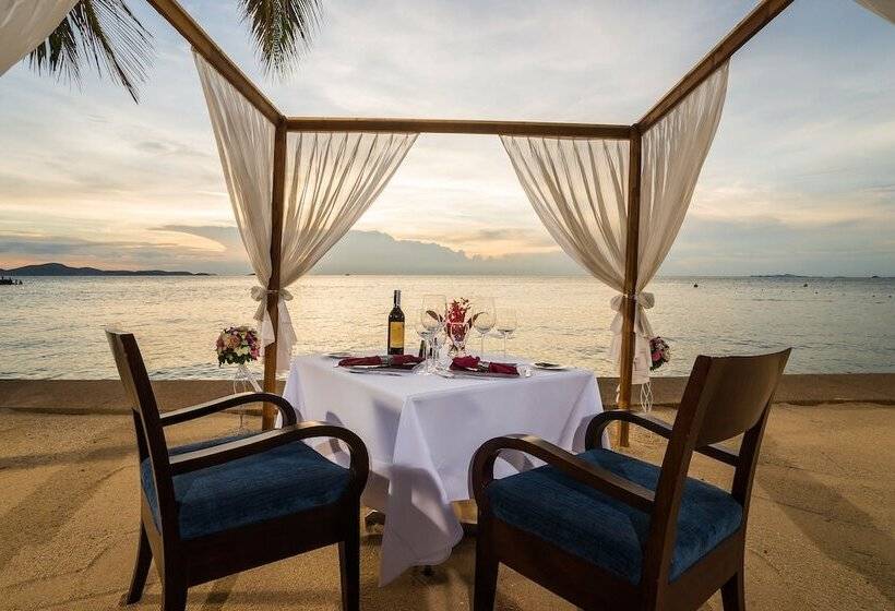 Отель Royal Wing Suites & Spa Pattaya